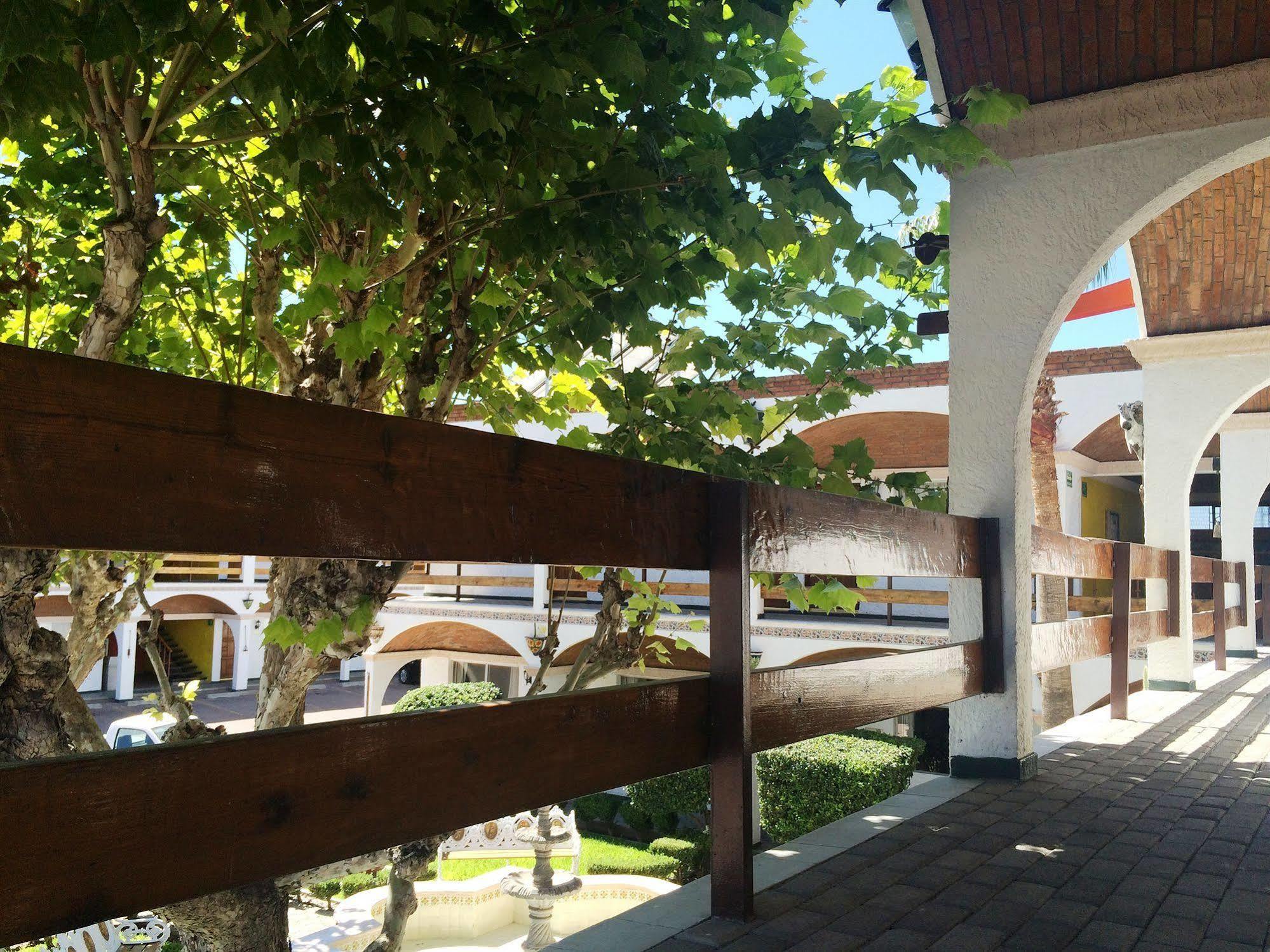 צ'יוואווה State Inn מראה חיצוני תמונה